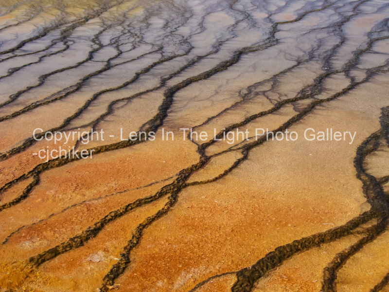 Yellowstone-Park-Mineral-Pool