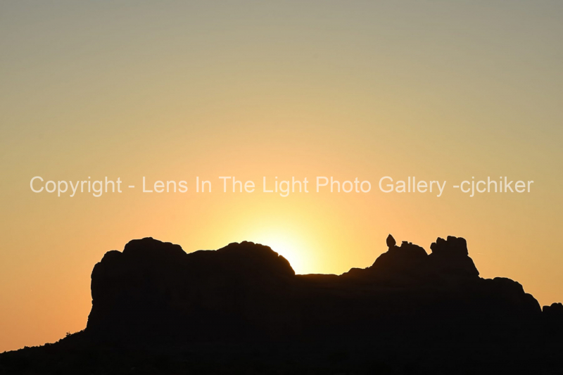 Arches-National-Park-Sunrise-Silhouette-View