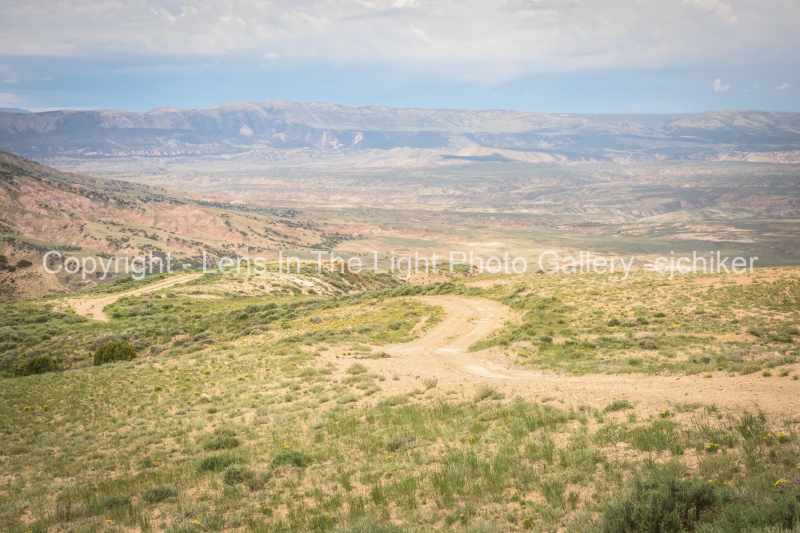 Curvy-Road-Down-Lookout-Mountain-Looking-Toward-Vermillion-Basin